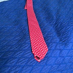 Salvatore Ferragamo, 100% silk made in Italy